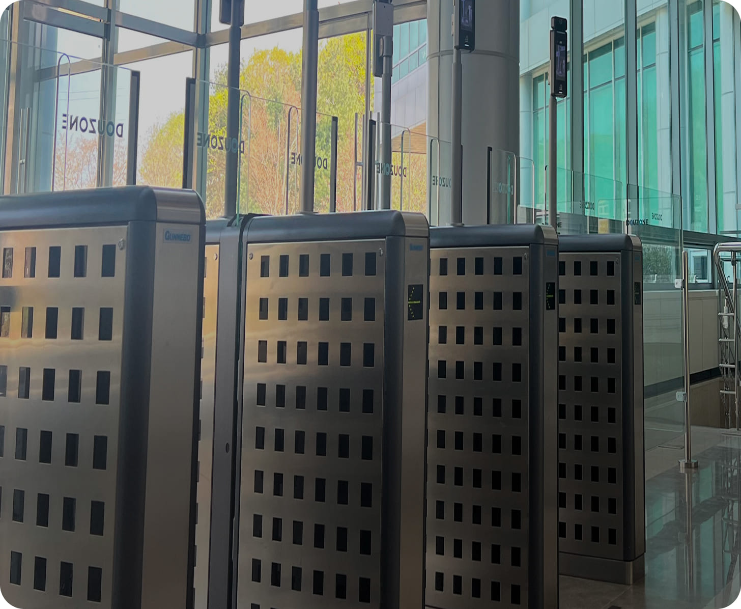 일반 경비 배너